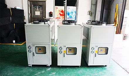 注塑行業(yè)冷水機(jī)組如何選型？